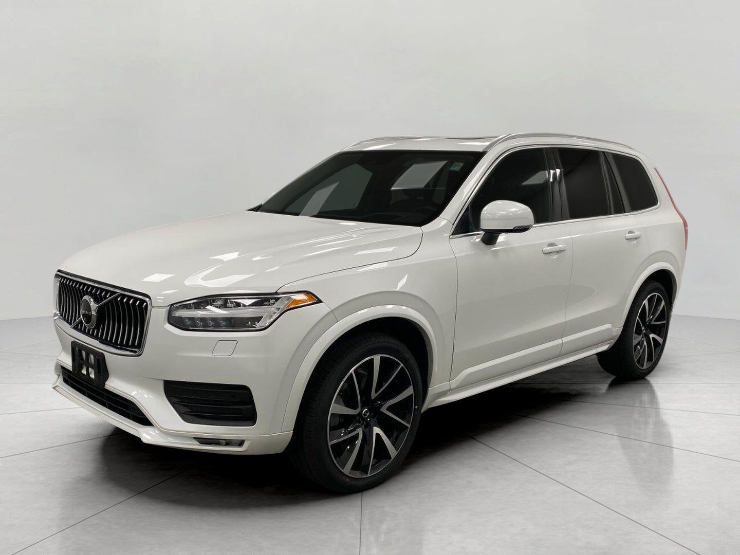 2021 Volvo XC90 T6 AWD Momentum 7P