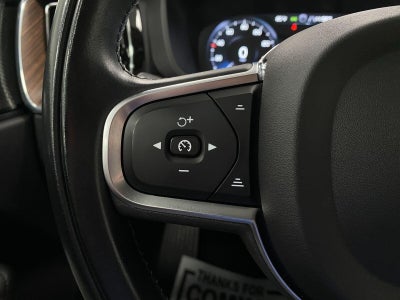2021 Volvo XC60 T6 AWD Momentum