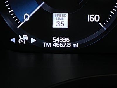 2021 Volvo XC60 T6 AWD Momentum