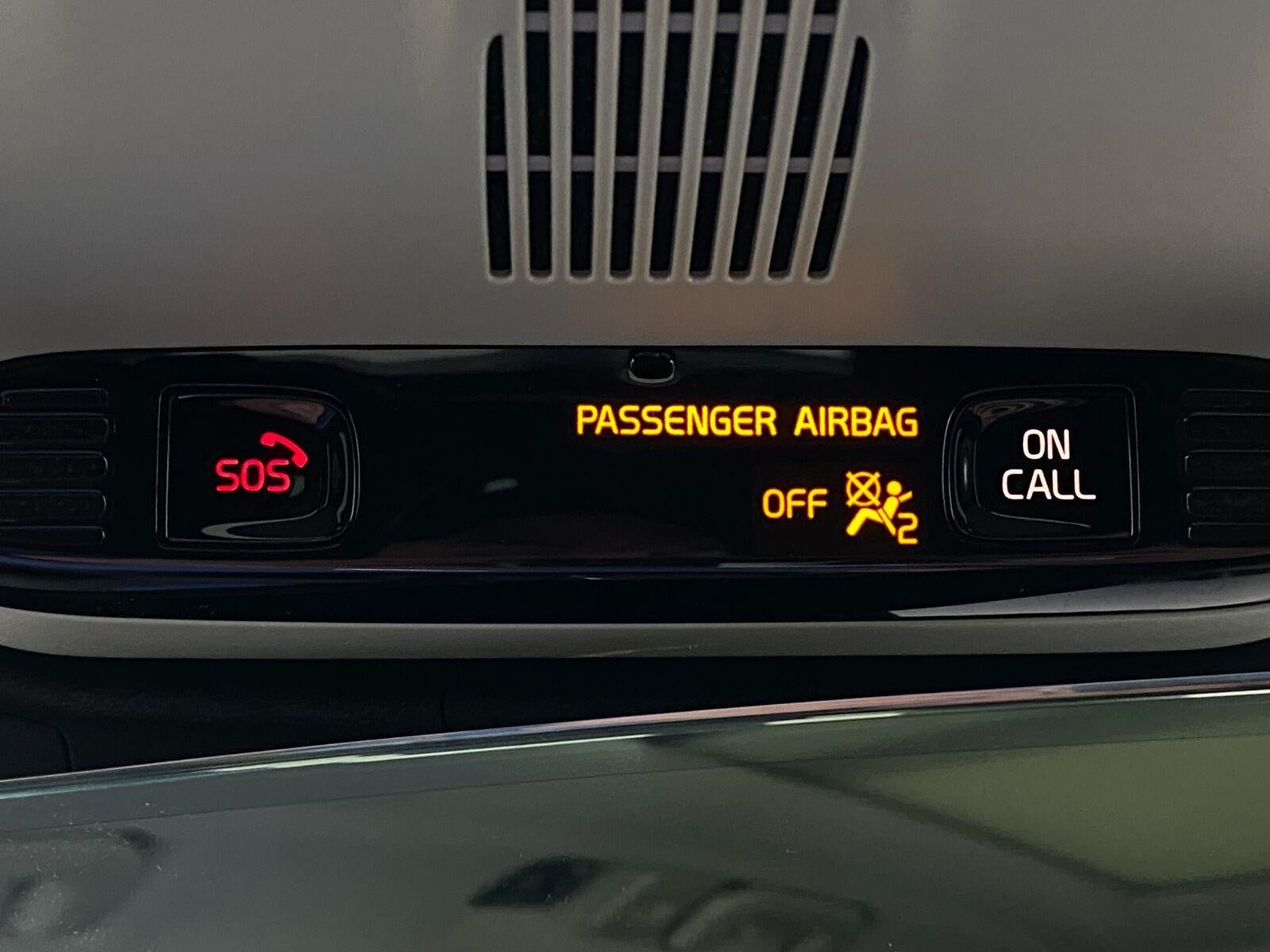 2021 Volvo XC60 T6 AWD Momentum