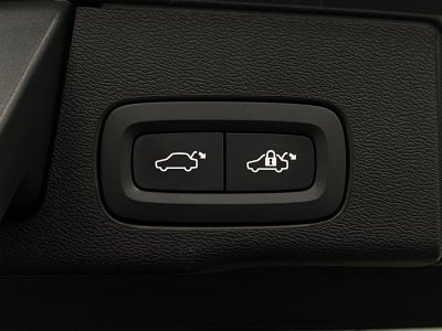 2021 Volvo XC60 T6 AWD Momentum