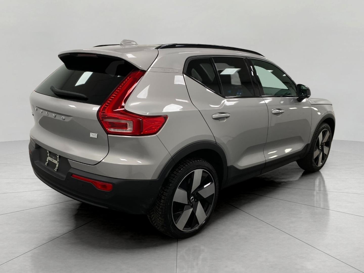 2023 Volvo XC40 Recharge Pure Electric Twin eAWD Ultimate
