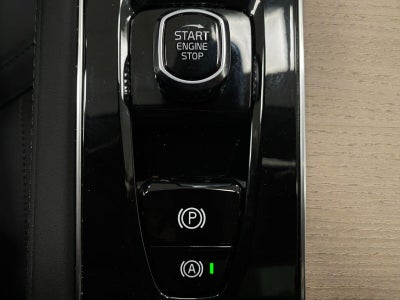 2026 Volvo XC90 Plug-In Hybrid T8 AWD Plus 6-Seater
