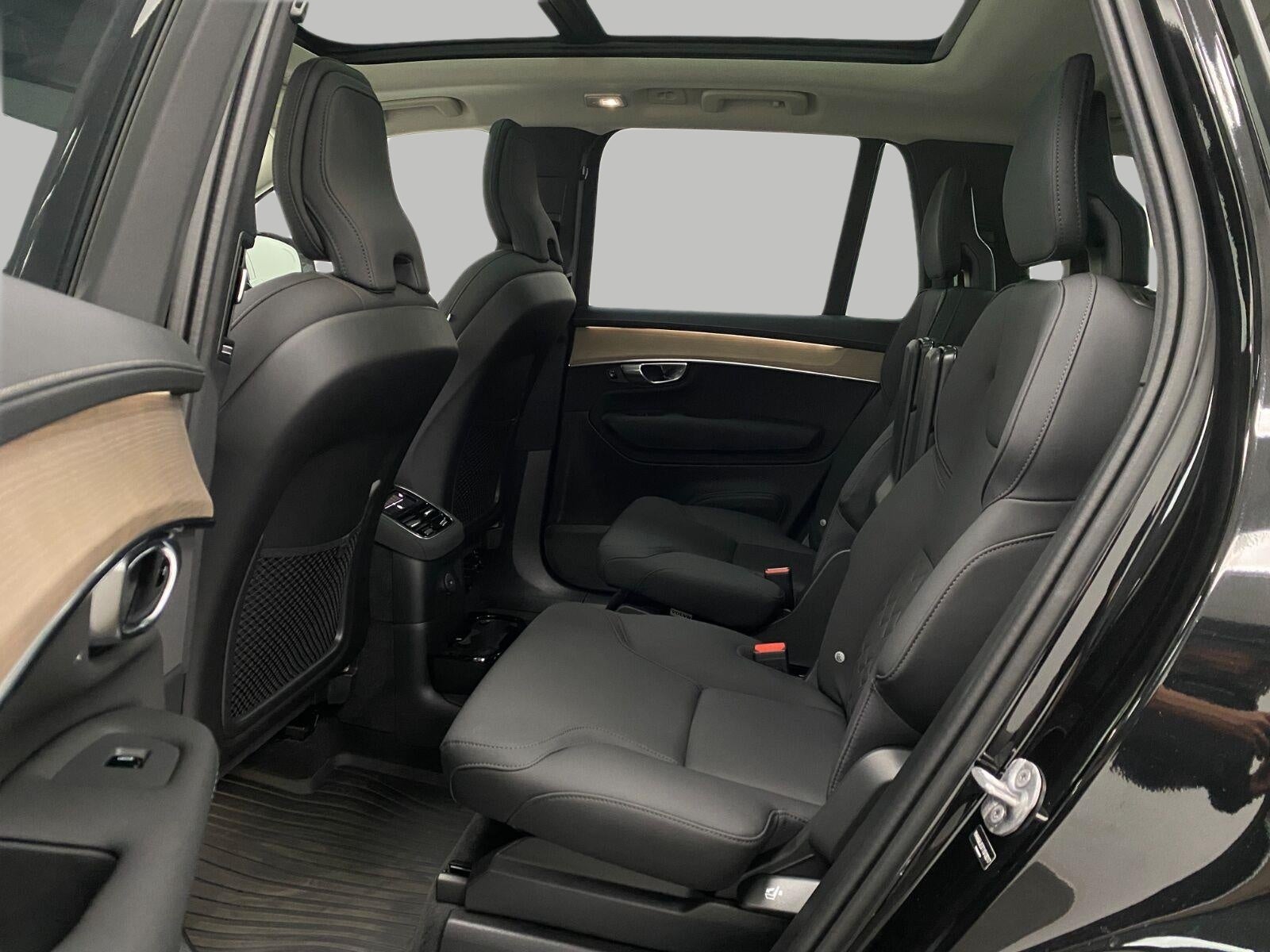 2026 Volvo XC90 Plug-In Hybrid T8 AWD Plus 6-Seater