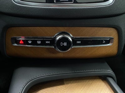 2024 Volvo XC90 Recharge Plug-In Hybrid T8 eAWD PHEV Plus 6P