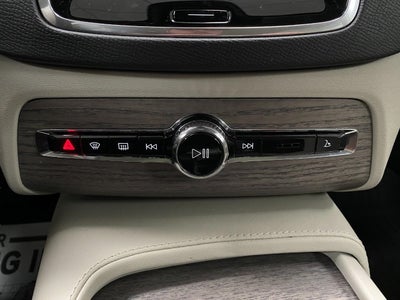 2023 Volvo XC90 B5 AWD Plus 7P