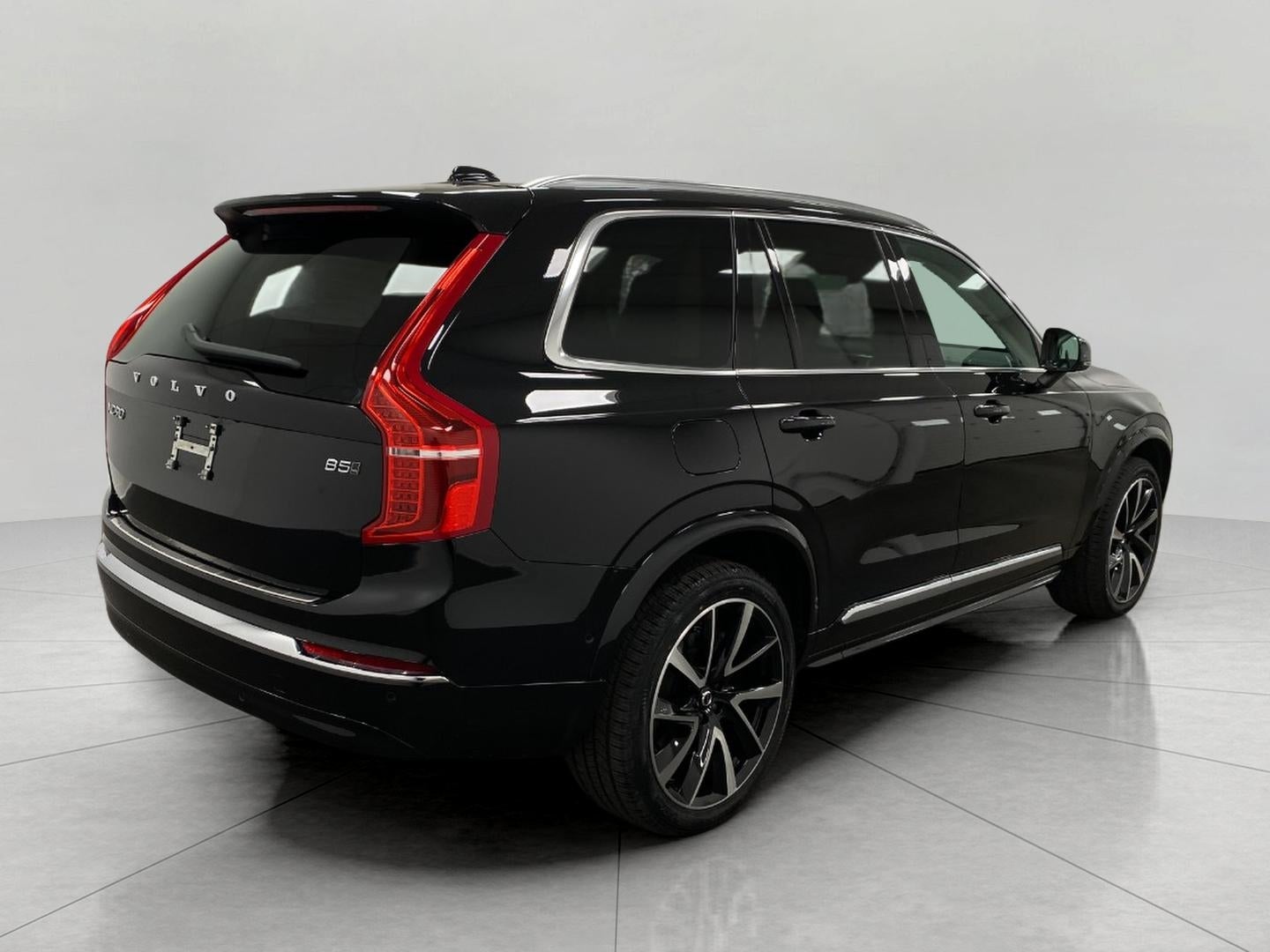 2023 Volvo XC90 B5 AWD Plus 7P
