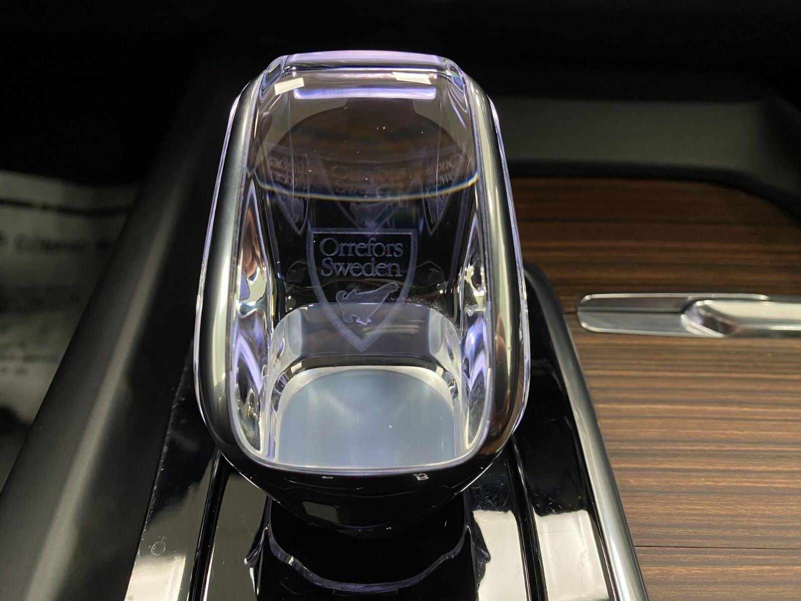 2023 Volvo XC60 B5 AWD Ultimate Bright Theme