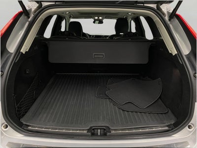 2023 Volvo XC60 B5 AWD Ultimate Bright Theme