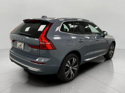 2023 Volvo XC60 B5 AWD Ultimate Bright Theme