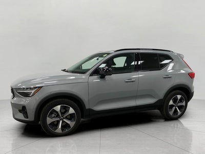 2026 Volvo XC40 B5 AWD Plus
