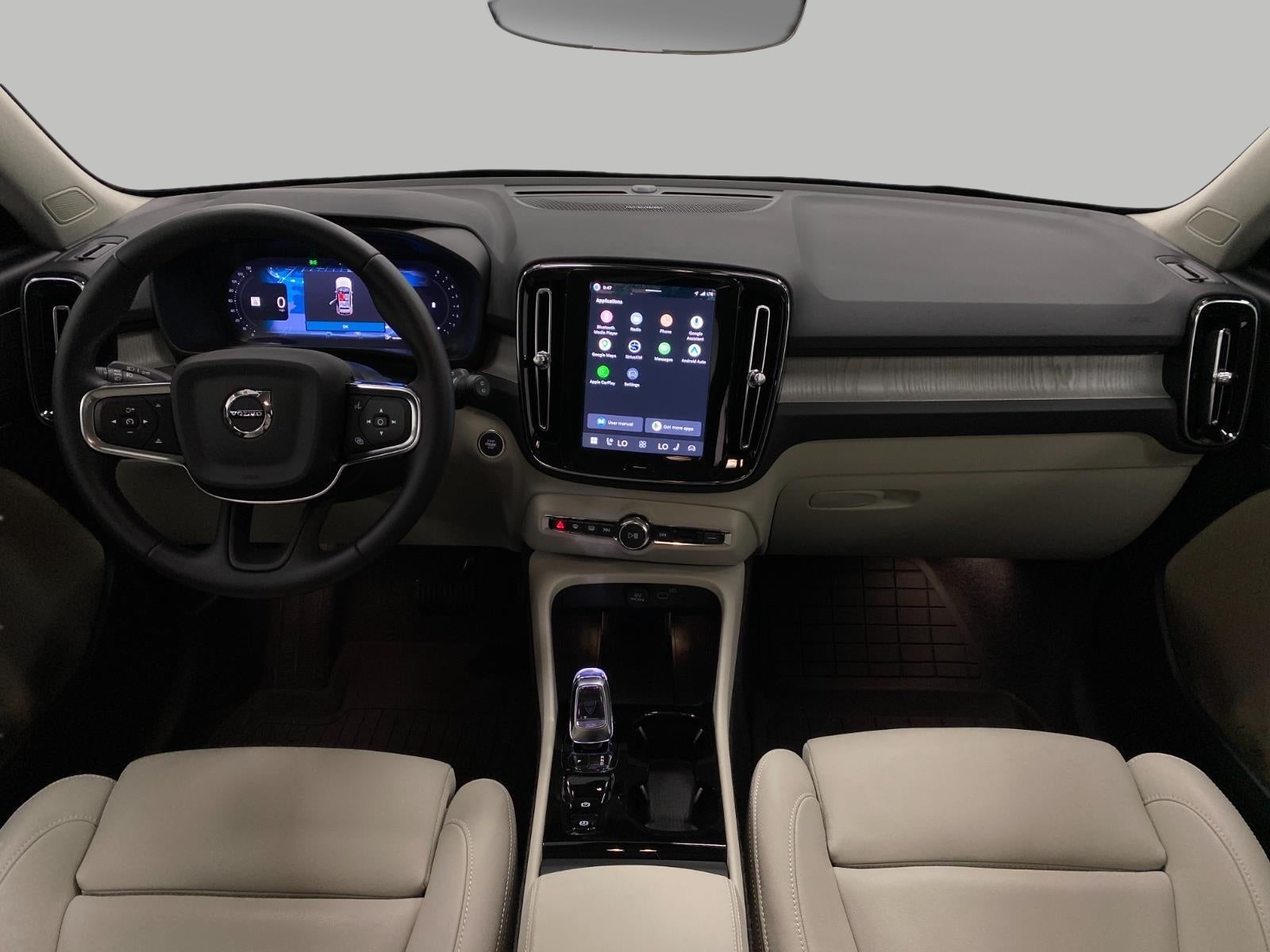 2026 Volvo XC40 B5 AWD Ultra