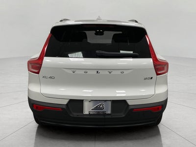 2026 Volvo XC40 B5 AWD Ultra