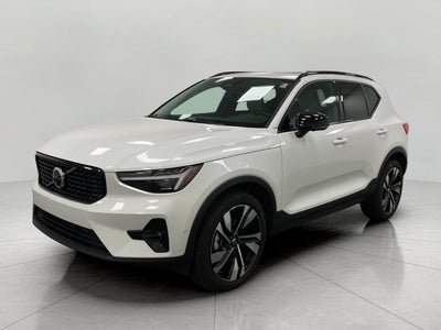2026 Volvo XC40 B5 AWD Ultra