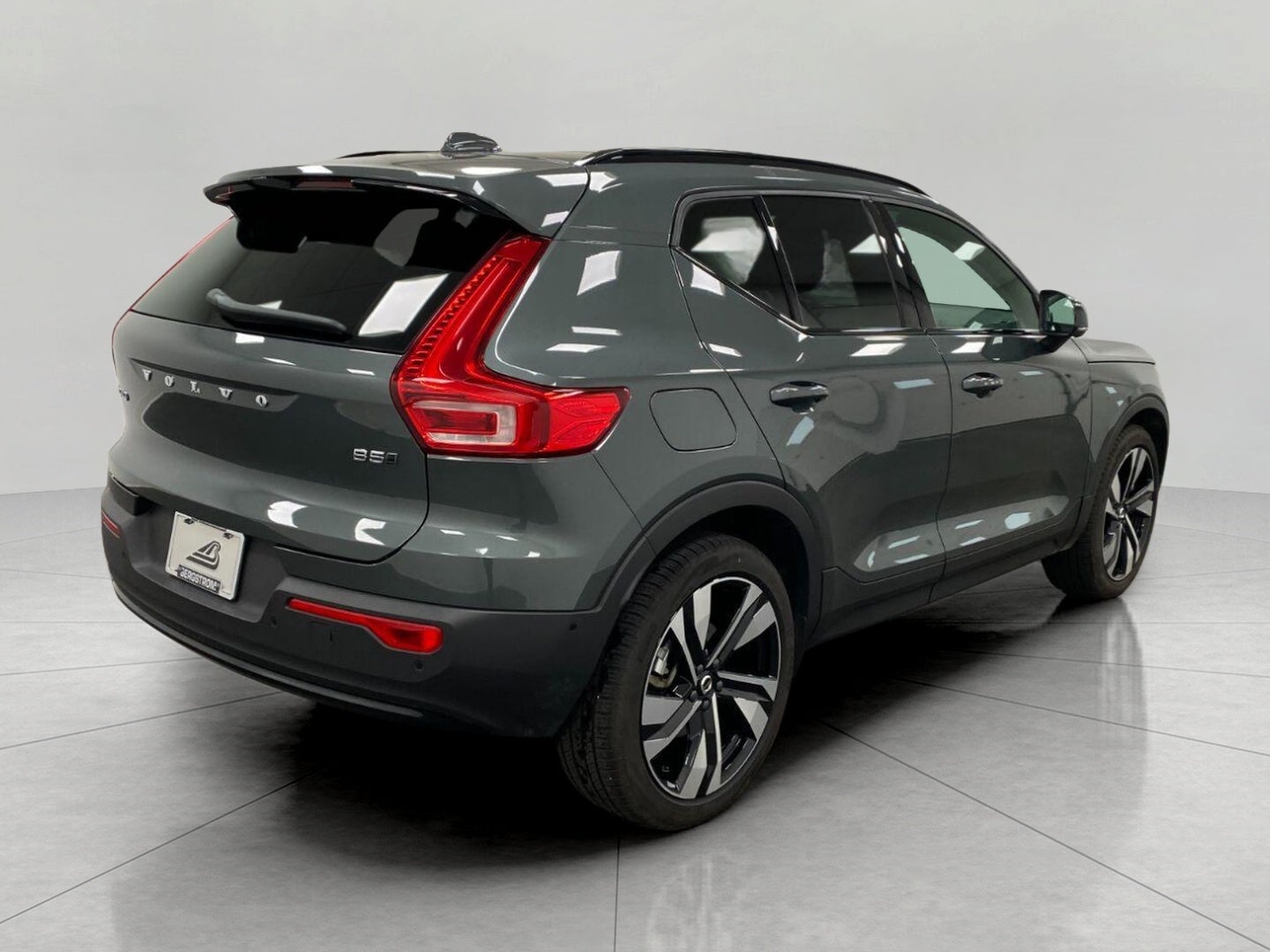 2026 Volvo XC40 B5 AWD Ultra