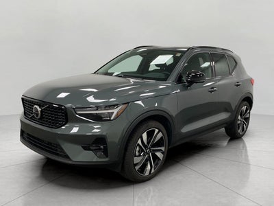 2026 Volvo XC40 B5 AWD Ultra